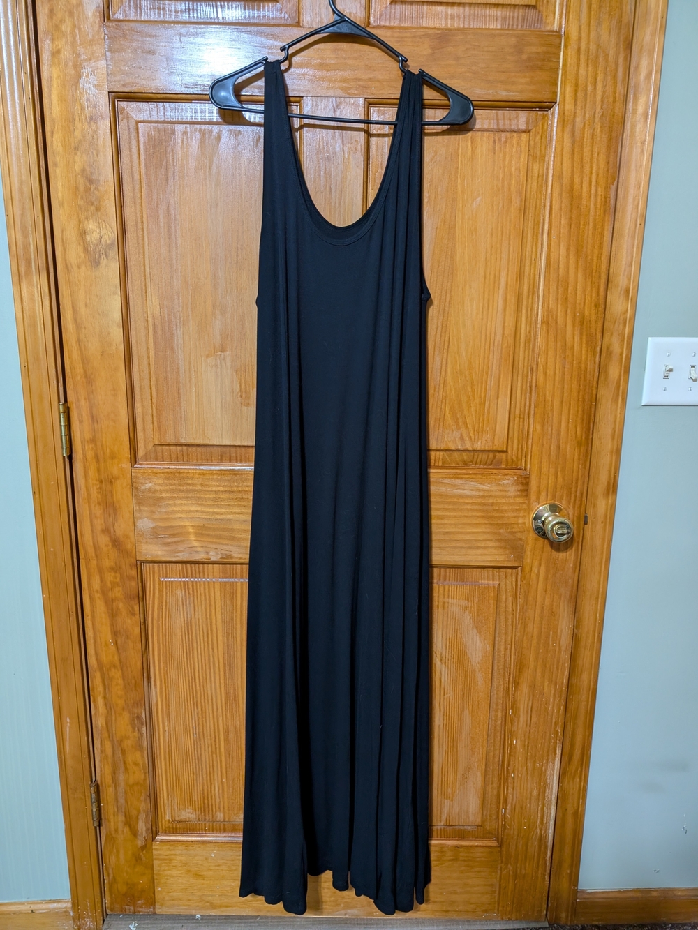 Ava & Viv Black Sleeveless Scoop Neck Maxi Dress